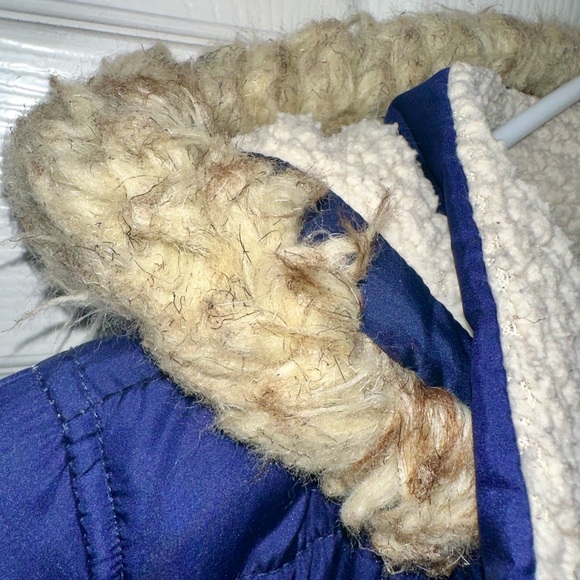 Girls Old Navy Frost-Free Puffer Jacket - Picture 6 of 8